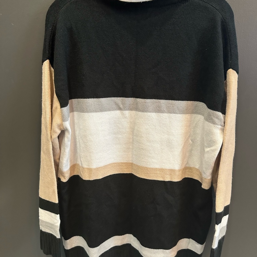 SKI Women's Henley Sweater | Black and Cream | Trending‎ Ski Logo | XL - Picture 6 of 6